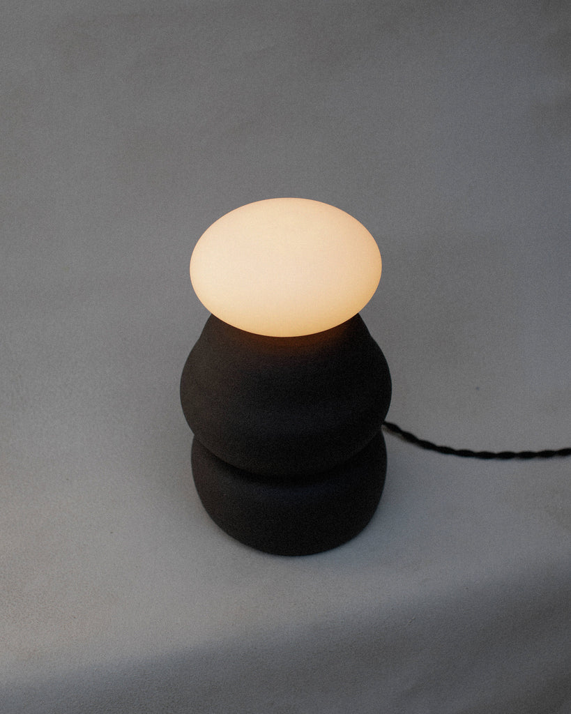 Cairn Lamp (Black)